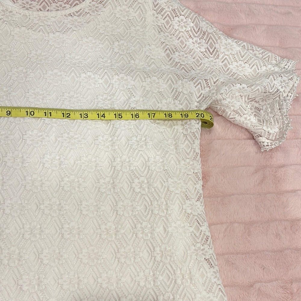 Elegant Off White Boho Lace Top - Picture 4 of 8
